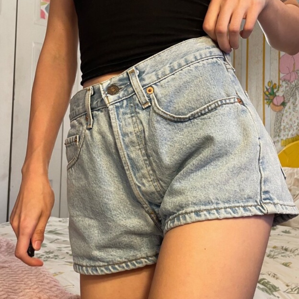 Vintage Levi’s Daisy Duke Shorts